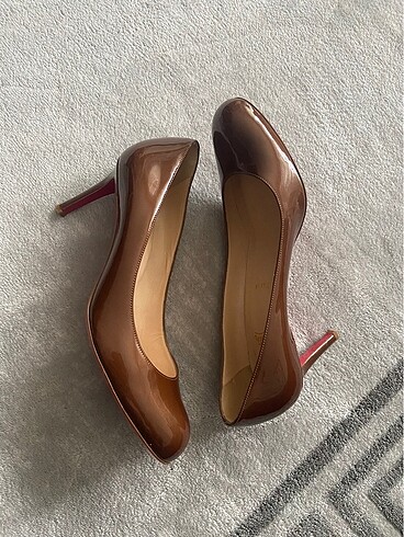 40 Beden Christian Louboutin Kadın Ayakkabı