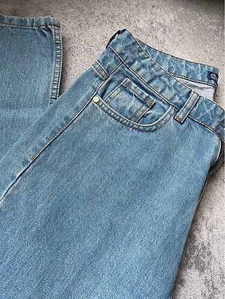 Mom jeans