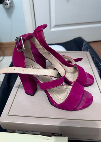 Pembe Süet Stiletto Topuklu Kadın Ayakkabı - Görsel 4