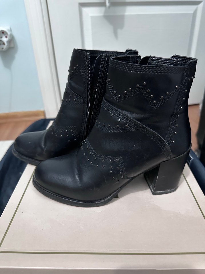 Siyah Deri Gotik Topuklu Kadın Bot - Görsel 4