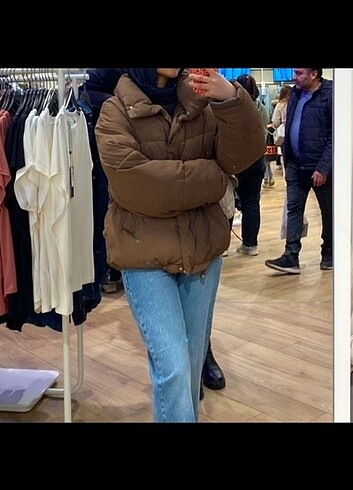 m Beden Bershaka mont