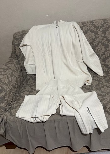 Beyaz Uzun Kollu Fermuarlı Keten Kazak - Görsel 3