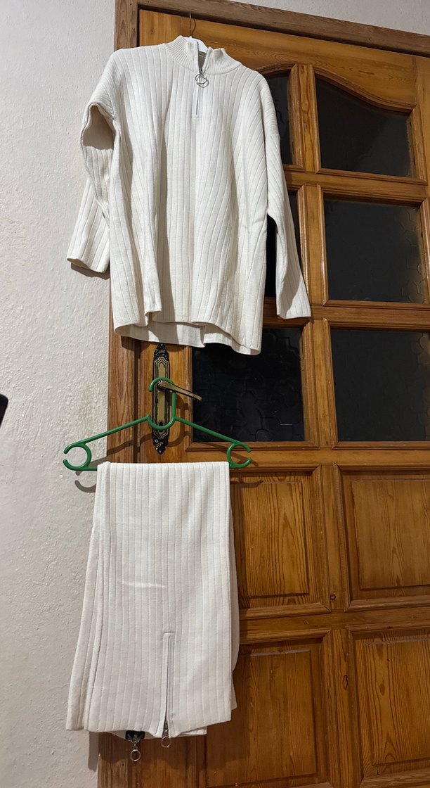 Beyaz Uzun Kollu Fermuarlı Keten Kazak - Görsel 2