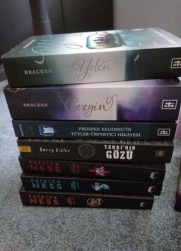 Pegasus Ephesus Yabancı Parodi Kitap