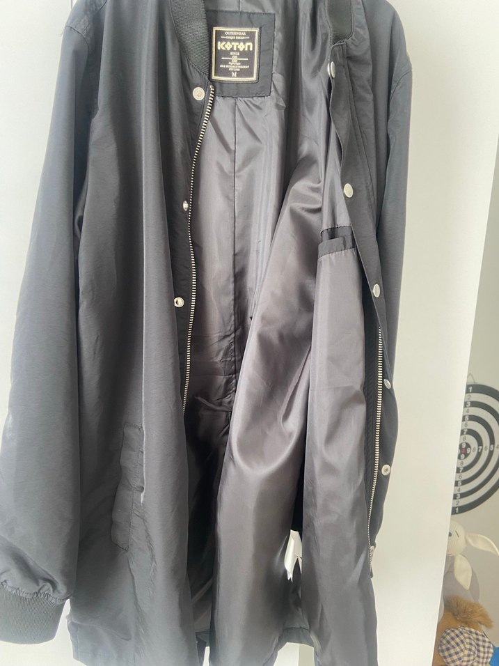 Düğmeli Siyah Midi Kadın Ceket - Görsel 4