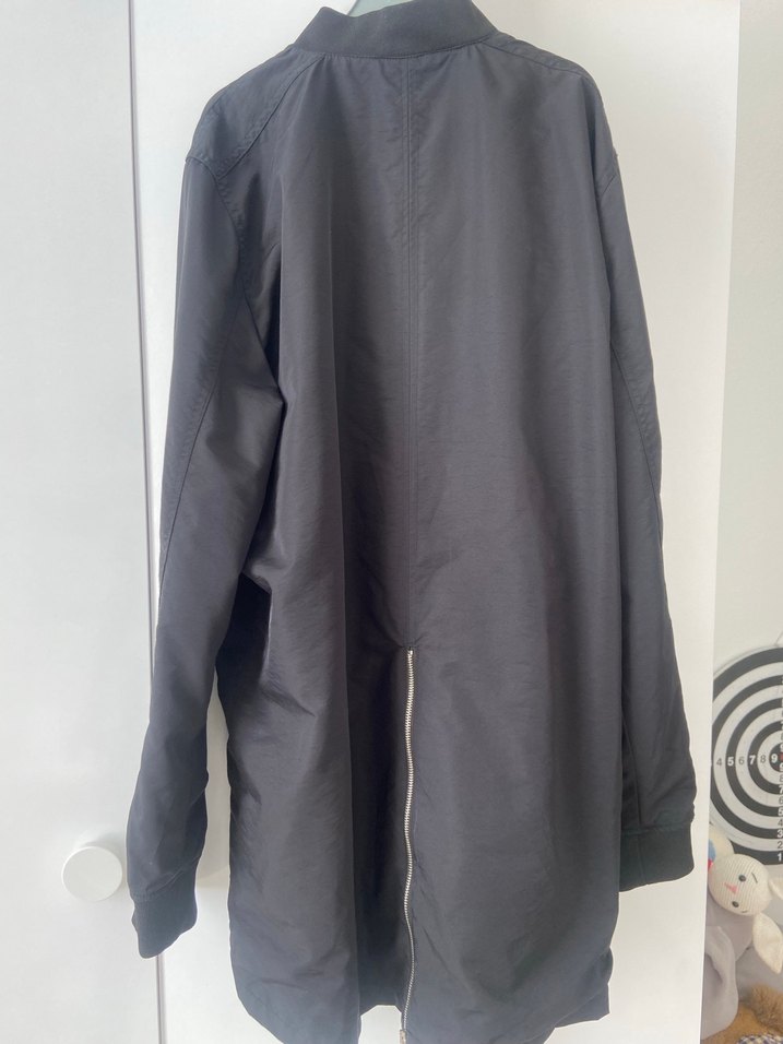 Düğmeli Siyah Midi Kadın Ceket - Görsel 3