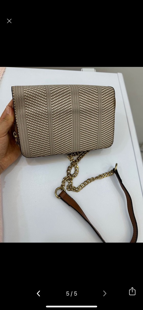 Zincir Detaylı Bej Yılan Desenli Kadın Çanta - Görsel 4