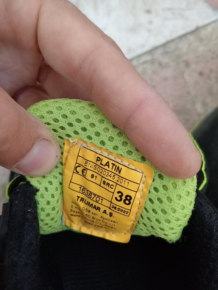 Siyah Spor Ayakkabı İçin Renkli Bağcıklar - Görsel 4