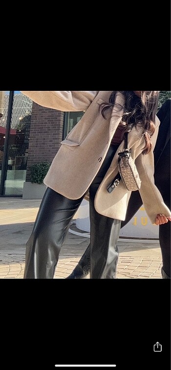 Mai Howell Taupe Blazer Ceket