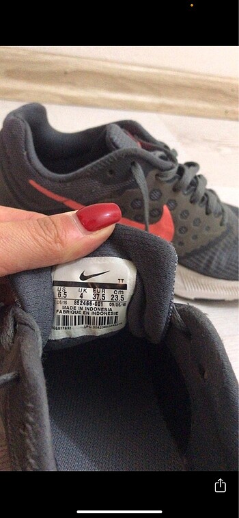 37,5 Beden gri Renk Nike running spor ayakkabı