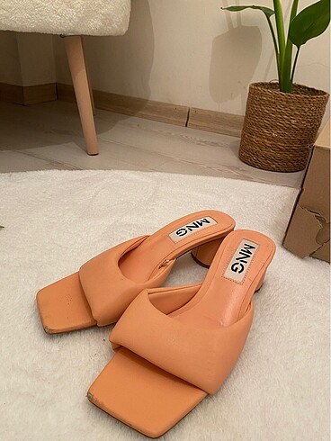 Mango Mango kısa topuklu ayakkabı