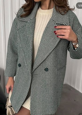 Çift Düğmeli Balıksırtı Desenli Kaban - Görsel 3