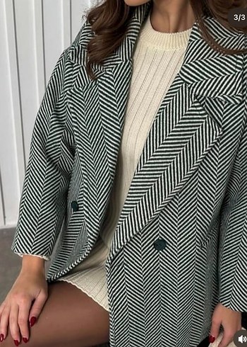 Çift Düğmeli Balıksırtı Desenli Kaban - Görsel 2