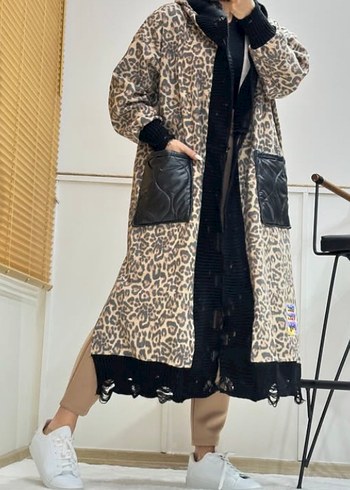 Leopar Desenli Kadın Deri detaylı kap - Görsel 3