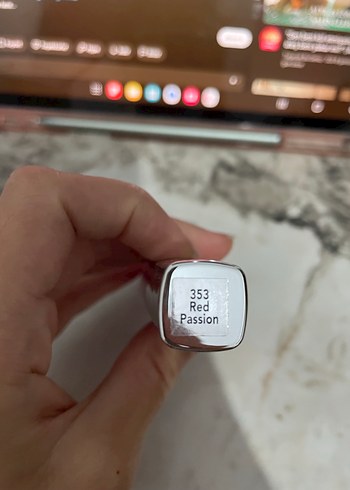 Kırmızı likit Ruj lykd - Görsel 2