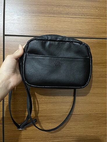  Beden Pull and bear muadil çanta