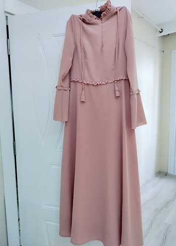 Pembe Uzun Fırfırlı Elbise