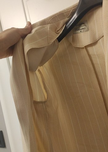 Bej Düğmeli vatkalı Kadın Midi Blazer Ceket - Görsel 6