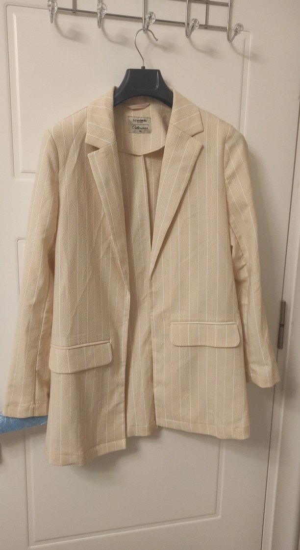 Bej Düğmeli vatkalı Kadın Midi Blazer Ceket - Görsel 2