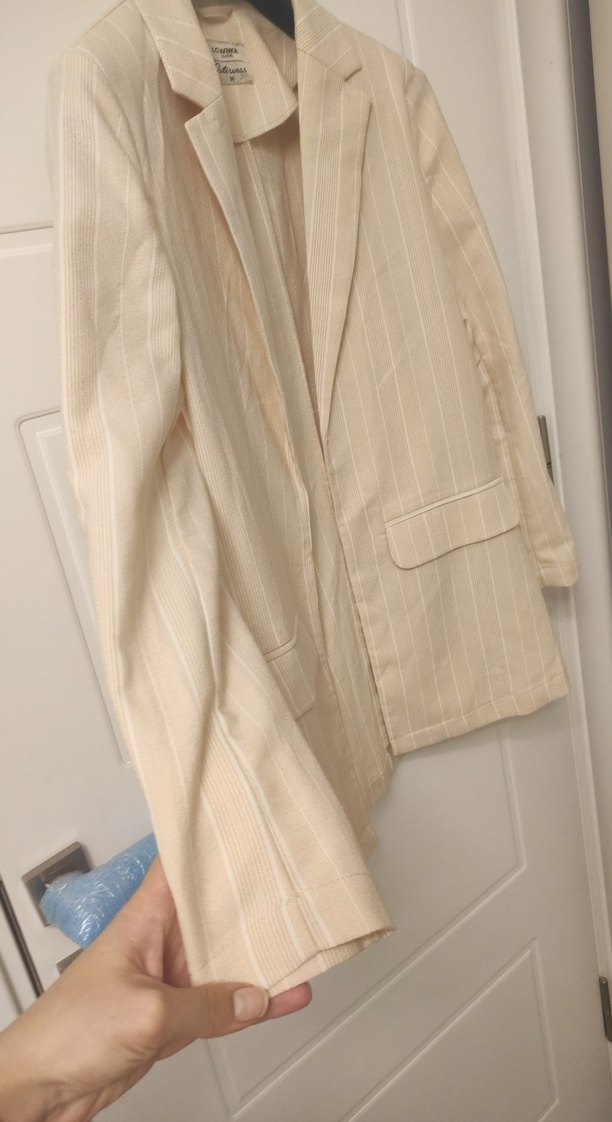 Bej Düğmeli vatkalı Kadın Midi Blazer Ceket - Görsel 4