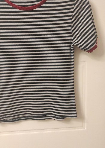 Gri Çizgili Kadın Kısa Kollu Tişört - Görsel 3