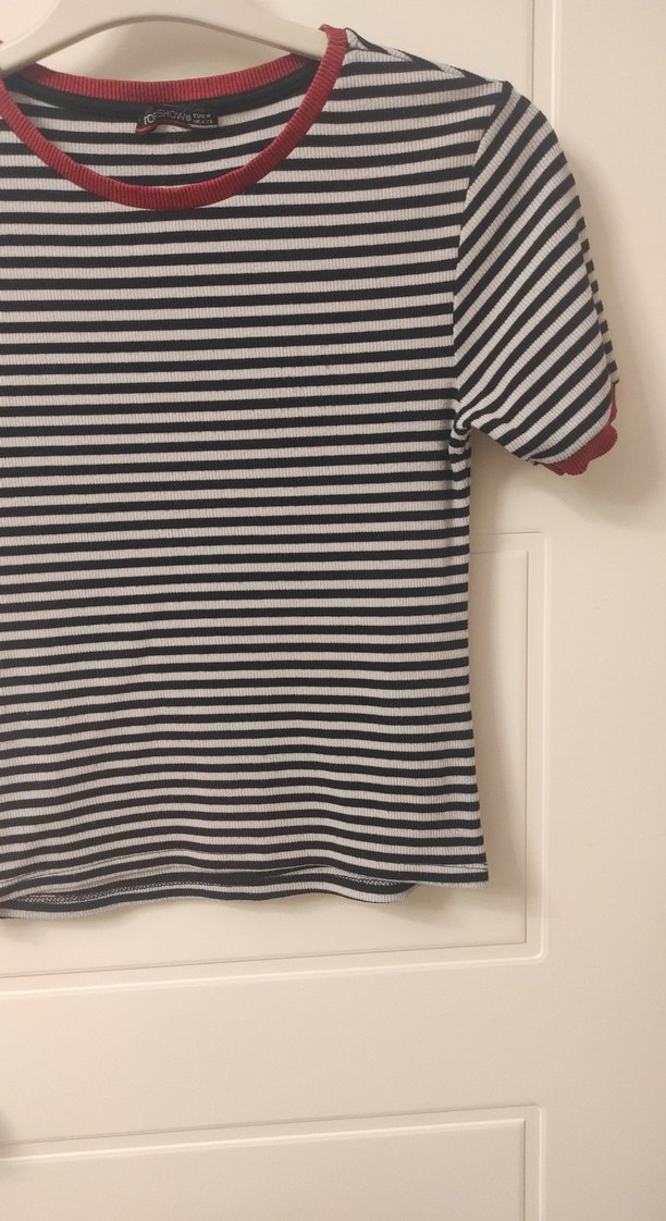 Gri Çizgili Kadın Kısa Kollu Tişört - Görsel 3