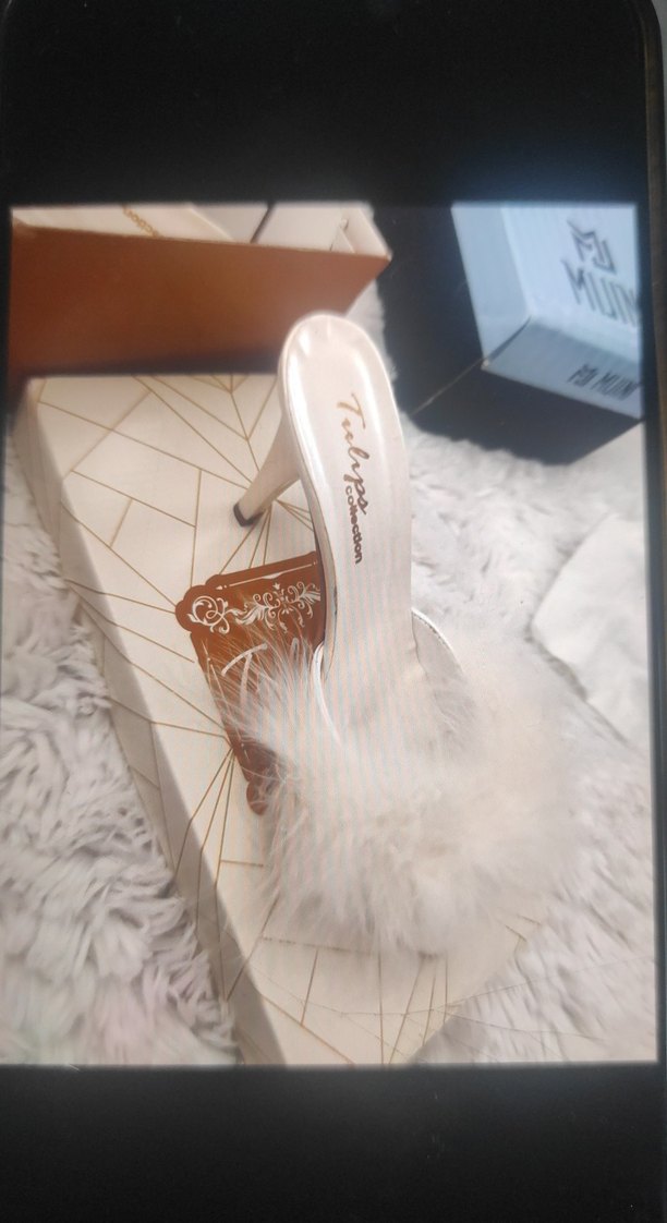 Beyaz Tüylü Stiletto Topuklu Kadın Terlik - Görsel 2