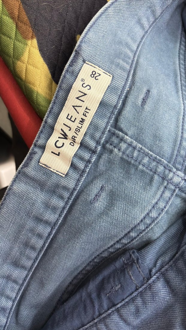 Gri Mini Kot Şort, Kemerli, Regular Fit - Görsel 3