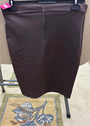 yeni etiketlj hic giyilmemiş kahverengi etek diz alti yeni - Görsel 2