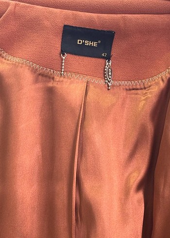 Kapüşonlu Çift Düğmeli Kaban - Görsel 4