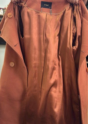 Kapüşonlu Çift Düğmeli Kaban - Görsel 3