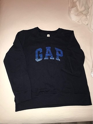 Gap sweatshirt