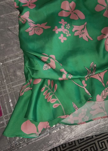 Yeşil Çiçek Desenli Uzun Bohem Elbise - Görsel 4