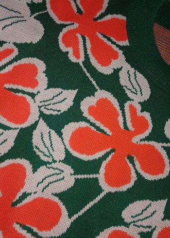 Yeşil Çiçek Desenli Örgü Kadın Kazak - Görsel 3