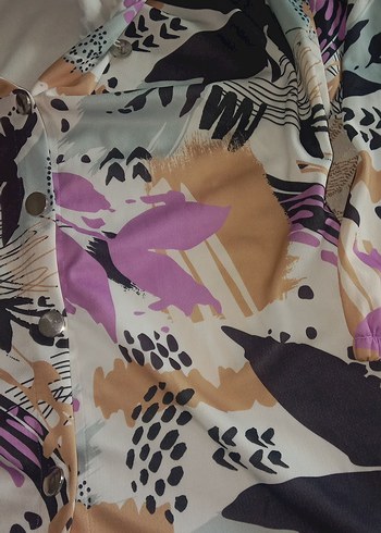 Düğmeli, Bol Kesim, Renkli Desenli Hamile Bluzu - Görsel 2