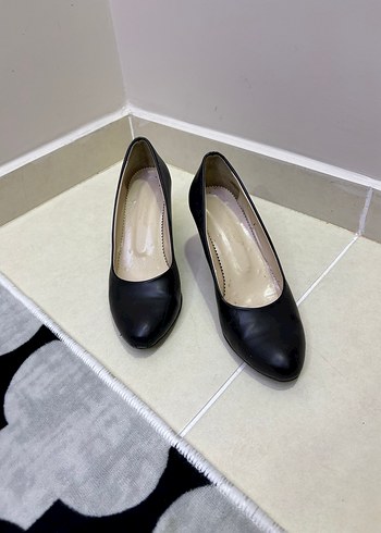 Siyah Stiletto Topuklu Kadın Ayakkabı - Görsel 2