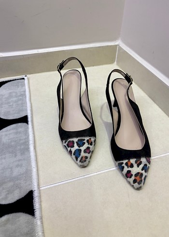 Leopar Desenli Tokalı Süet Stiletto - Görsel 2
