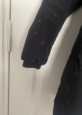 Kız Çocuk Siyah Kürklü Kaban - Görsel 6