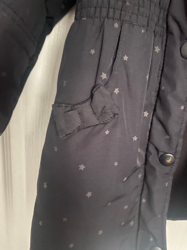 Kız Çocuk Siyah Kürklü Kaban - Görsel 4