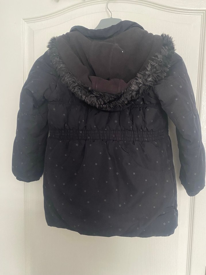 Kız Çocuk Siyah Kürklü Kaban - Görsel 2