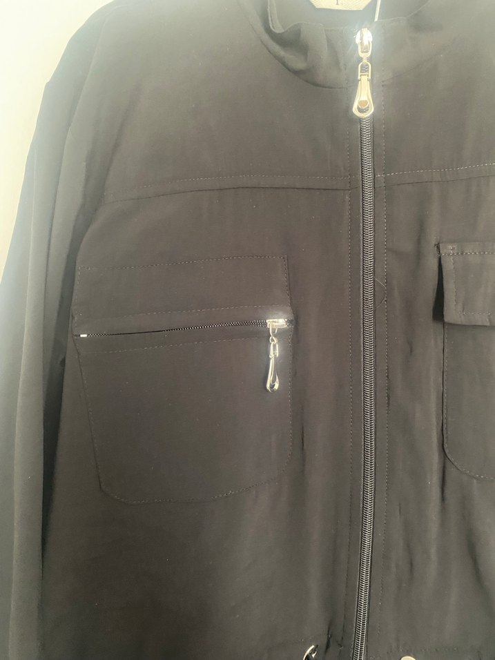 Siyah etekli takım - Görsel 2