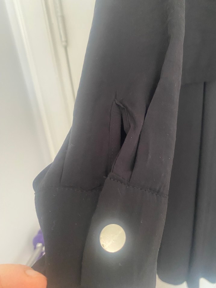 Siyah etekli takım - Görsel 3