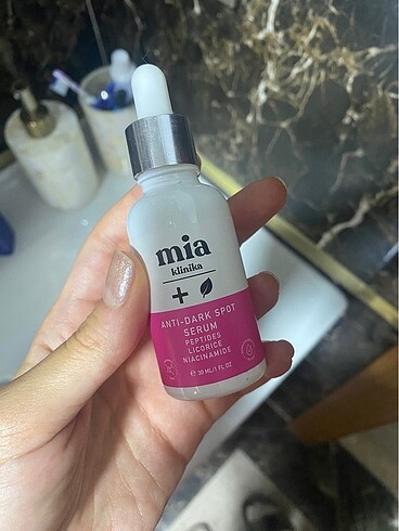 mia klinika anti dark spot serum