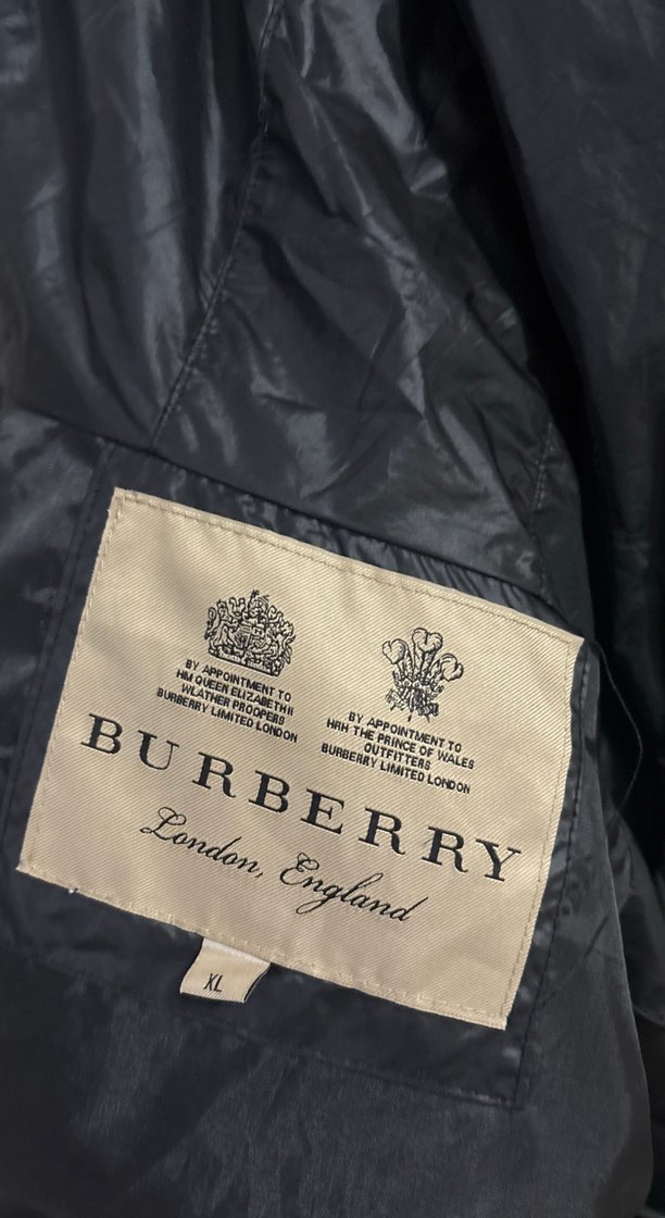 Siyah Nakışlı Erkek Spor Stil Yağmurluk - Görsel 4