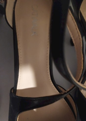 Catwalk Junkie Siyah Bantlı Platform Topuklu Kadın Ayakkabı