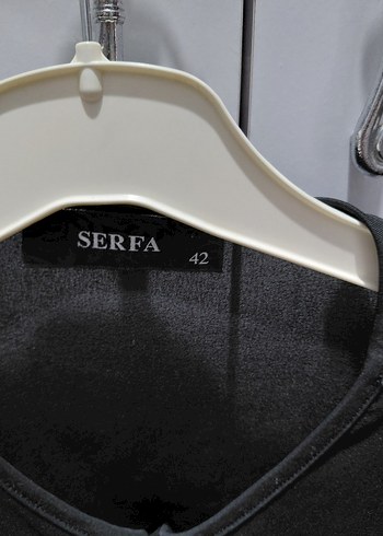 Siyah Parlak V Yaka Fermuarlı Kadın Bluz - Görsel 2