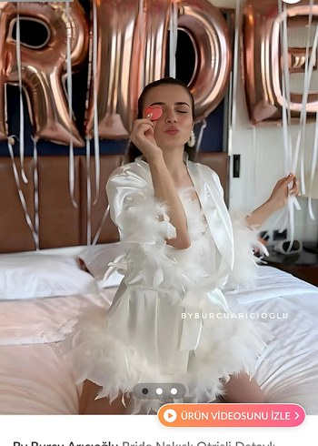 Nakışlı Beyaz Tüy Detaylı Kadın Bornoz - Görsel 2