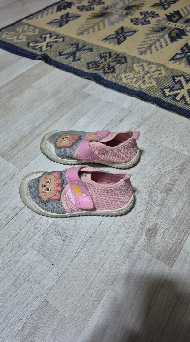 Kız Çocuk Pembe Gri Cırt Cırtlı Spor Ayakkabı - Görsel 4