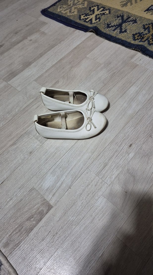 Kız Çocuk Beyaz Fiyonklu Babet Ayakkabı - Görsel 3