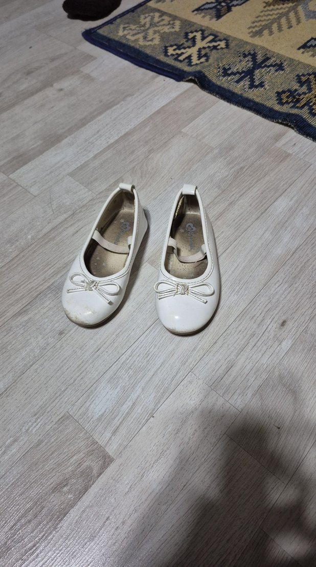 Kız Çocuk Beyaz Fiyonklu Babet Ayakkabı - Görsel 2